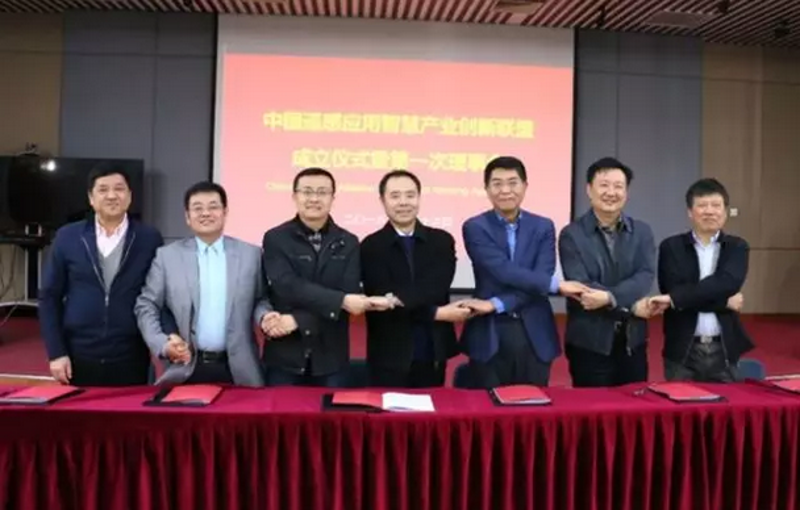 北京航天泰坦为您提供最专业的航天服务咨询热线：010-89654321，随时为您解答关于航天器制造、卫星技术及各类航天设备的相关疑问。